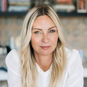 AMY BRATTEBO